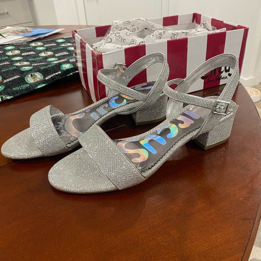 Sam Edelman Silver Sparkle Shoe